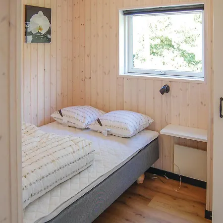 Three-bedroom Holiday In