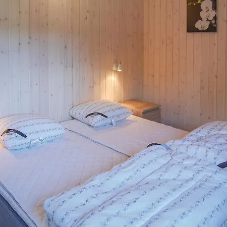 Three-bedroom Holiday In Ferienhaus Ulfborg